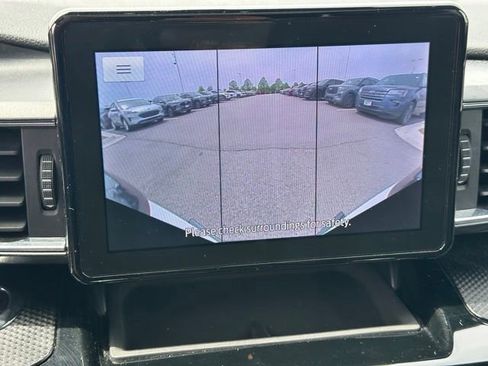 Used 2023 Ford Explorer ST-Line w/ Class IV Trailer Tow Package AWD/4WD image 30