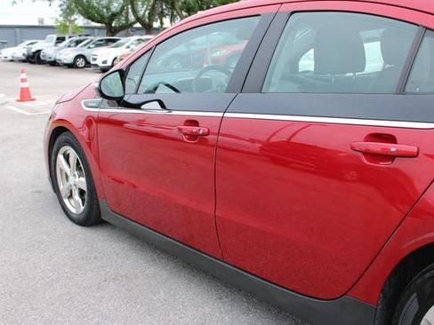 Used 2012 Chevrolet Volt Premium w/ Premium Trim Package FWD image 42