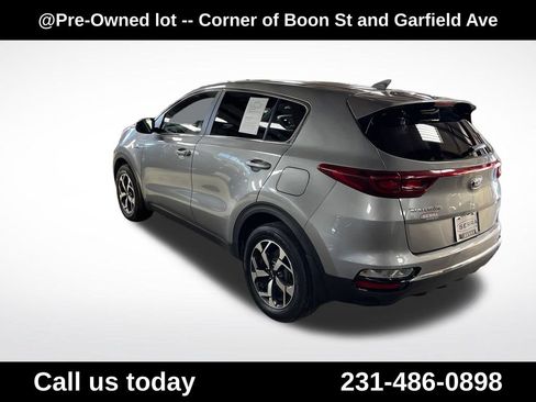 Used 2022 Kia Sportage LX AWD/4WD image 3