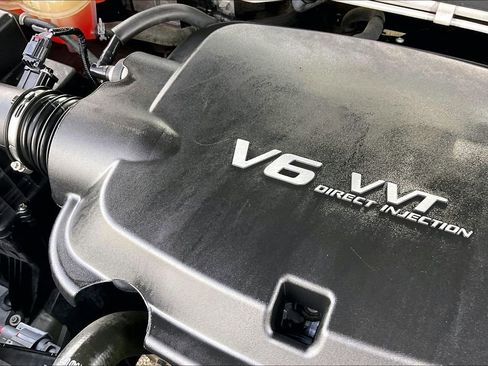 Used 2021 Chevrolet Colorado LT w/ Safety Package image 32