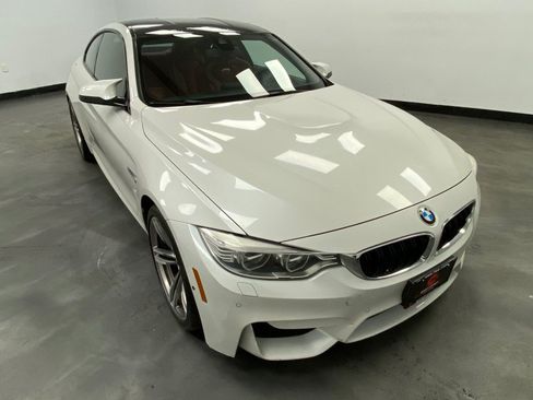 Used 2015 BMW M4 Coupe w/ Executive Package RWD image 8