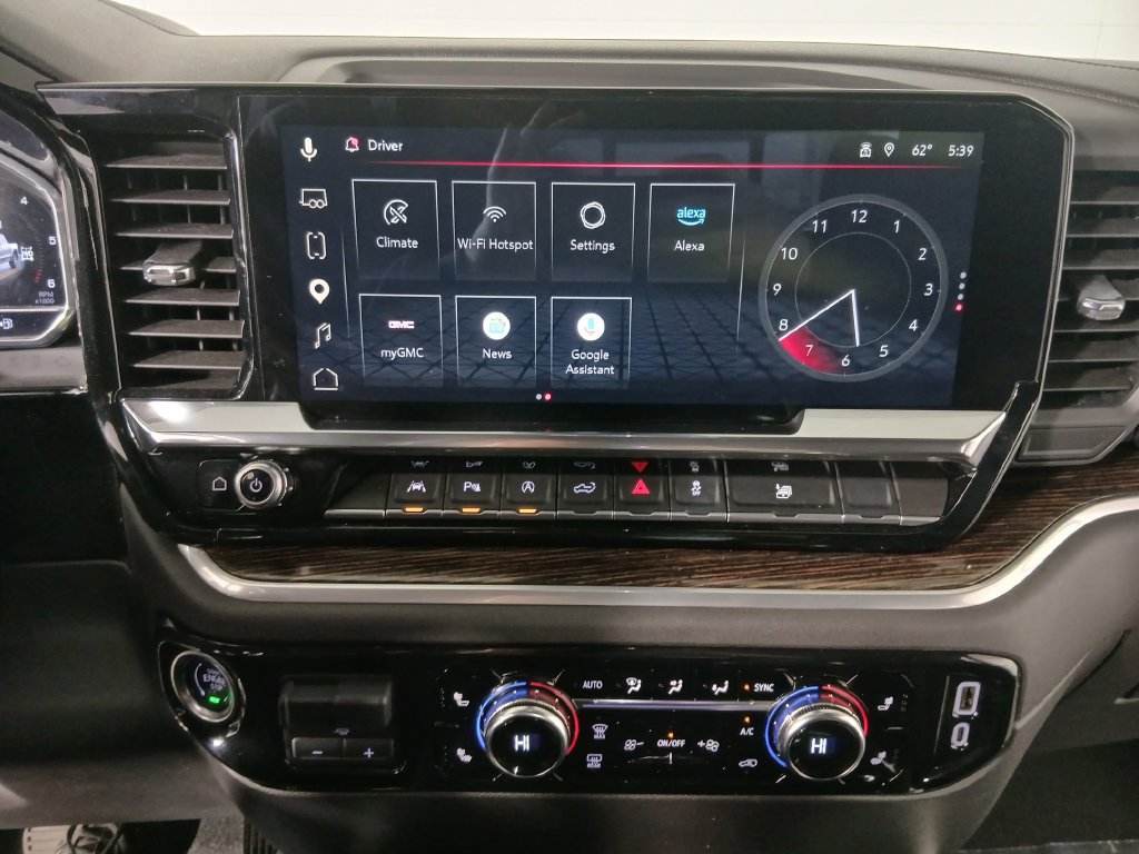 Certified 2025 GMC Sierra 1500 Elevation w/ Preferred Package AWD/4WD image 24
