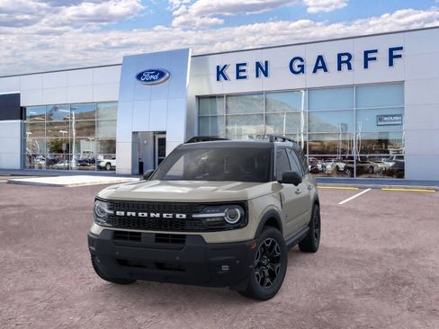 New 2025 Ford Bronco Sport Outer Banks w/ Outer Banks Tech Package+ AWD/4WD image 2