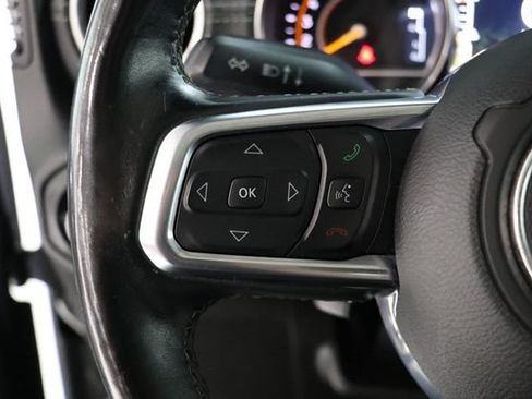 Used 2019 Jeep Wrangler Unlimited Sahara AWD/4WD image 20