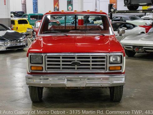 Used 1986 Ford F350 2WD Regular Cab image 11