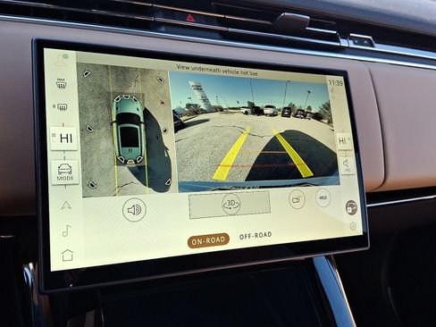 New 2026 Land Rover Range Rover Sport Dynamic SE image 9