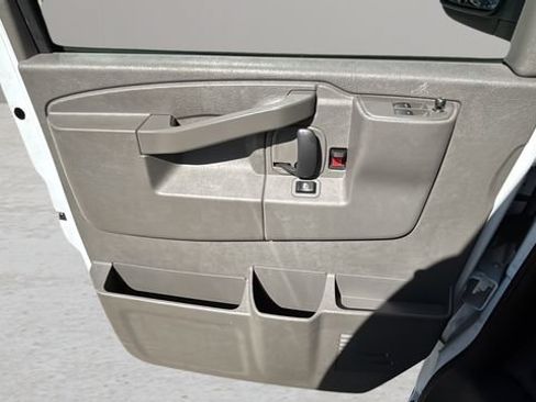 Used 2024 GMC Savana 2500 w/ Driver Convenience Package RWD image 17