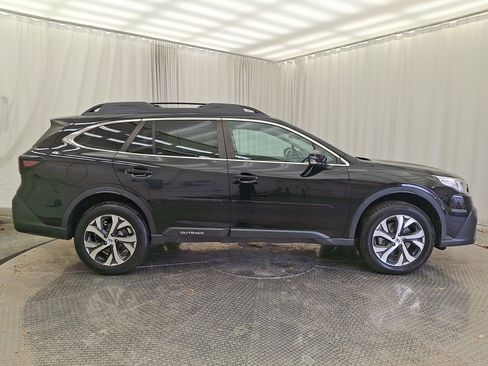 Used 2022 Subaru Outback Limited image 26
