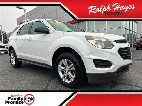 Used 2017 Chevrolet Equinox LS image 1