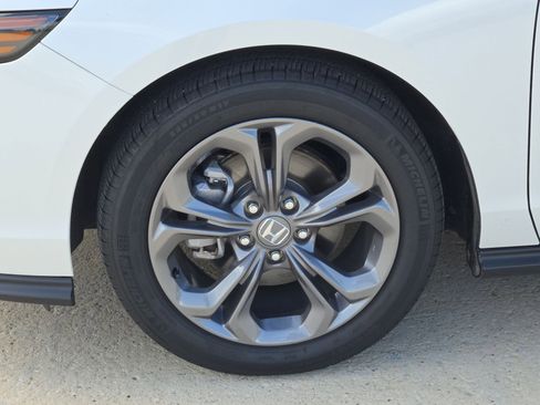 Used 2024 Honda Accord EX image 9