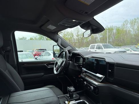 Used 2023 GMC Sierra 1500 Elevation w/ X31 Off-Road Package AWD/4WD image 16