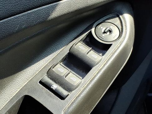 Used 2017 Ford Escape SE FWD image 7