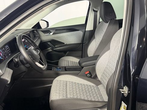 Used 2026 Volkswagen Tiguan S FWD image 20