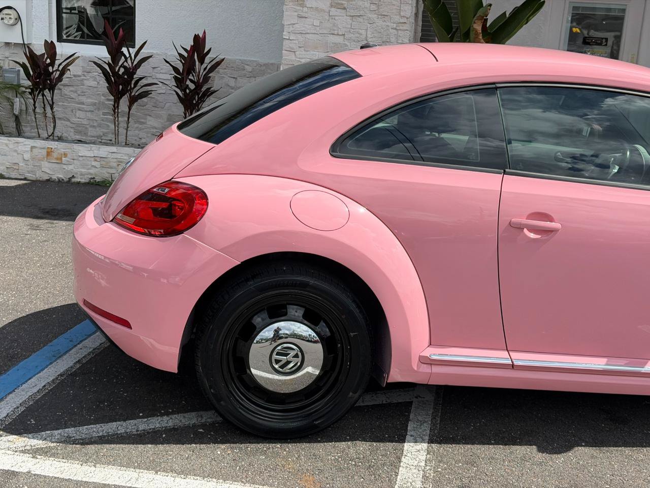 Used 2013 Volkswagen Beetle 2.5 FWD image 15