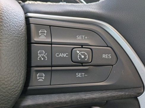 New 2025 Jeep Grand Cherokee Limited w/ Black Appearance Package image 23