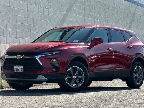 Certified 2024 Chevrolet Blazer LT FWD image 8