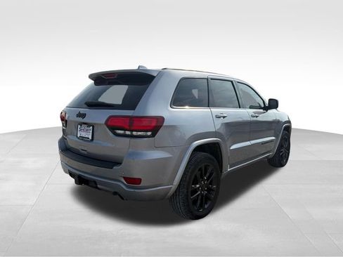 Used 2021 Jeep Grand Cherokee Laredo X AWD/4WD image 6