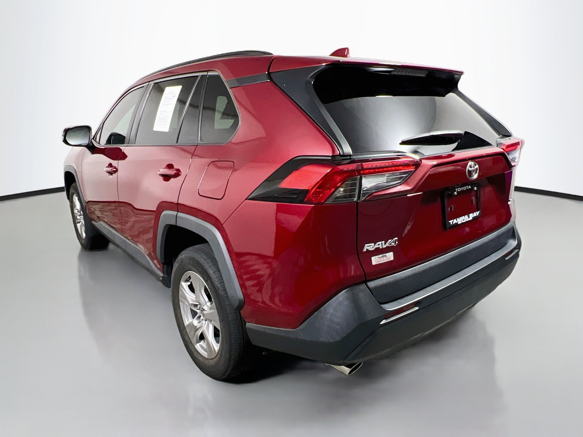 Used 2023 Toyota RAV4 XLE w/ Convenience Package FWD image 8