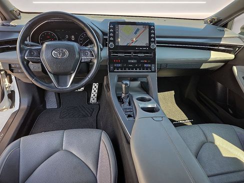 Used 2019 Toyota Avalon Touring w/ Advanced Safety Package FWD image 6