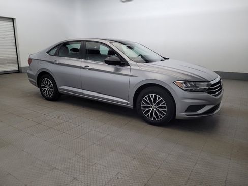 Used 2021 Volkswagen Jetta SE FWD image 11