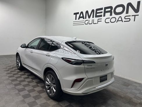 New 2026 Buick Envista Avenir image 3