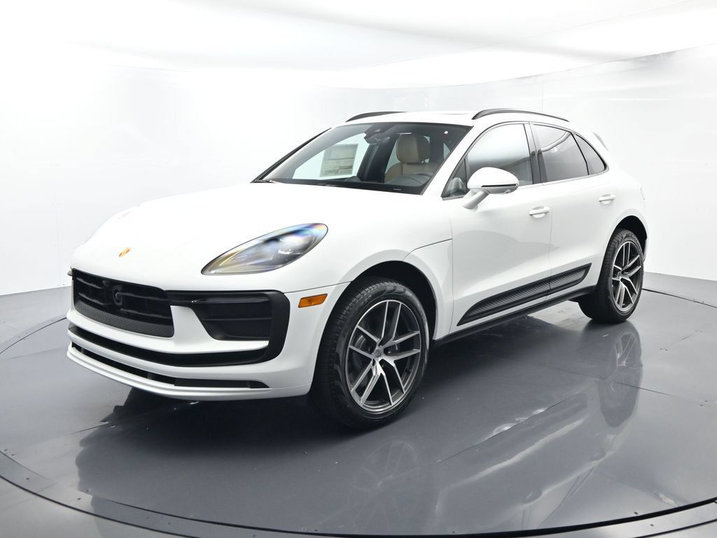 Certified 2026 Porsche Macan AWD/4WD image 1