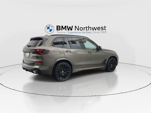 New 2026 BMW X5 xDrive40i w/ M Sport Package image 3