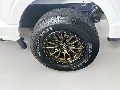 Used 2021 Ford F150 XLT w/ Equipment Group 301A Mid RWD image 11