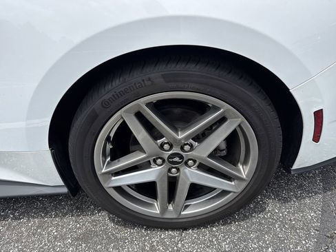Used 2024 Ford Mustang Coupe RWD image 11
