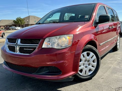 Used 2015 Dodge Grand Caravan American Value Package image 3
