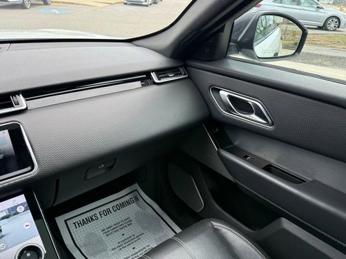 Used 2019 Land Rover Range Rover Velar R-Dynamic SE AWD/4WD image 43
