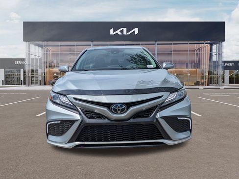 Used 2024 Toyota Camry XSE FWD image 7