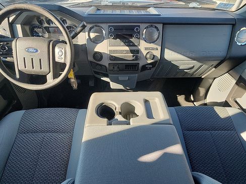 Used 2016 Ford F350 XLT image 9