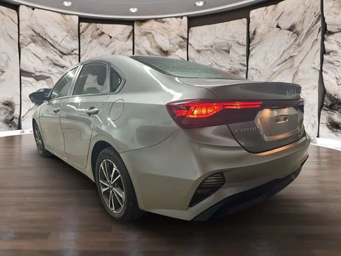 Used 2023 Kia Forte LXS FWD image 3