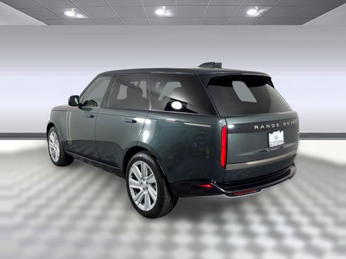 Certified 2023 Land Rover Range Rover SE image 3