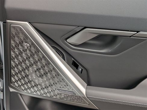 New 2025 BMW i5 M60 image 16