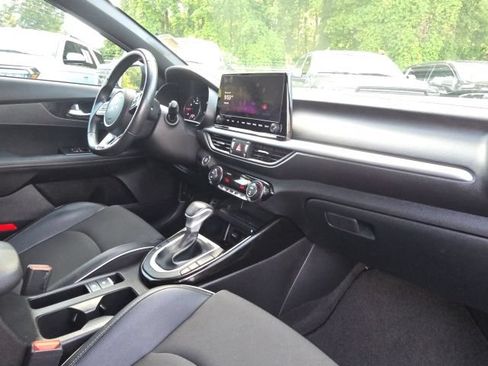 Used 2024 Kia Forte GT-Line FWD image 18
