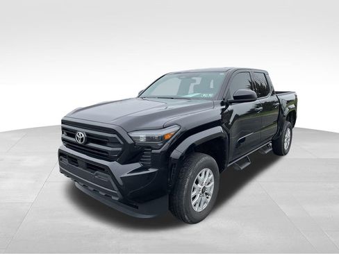 Used 2025 Toyota Tacoma SR w/ SR Upgrade Package image 3