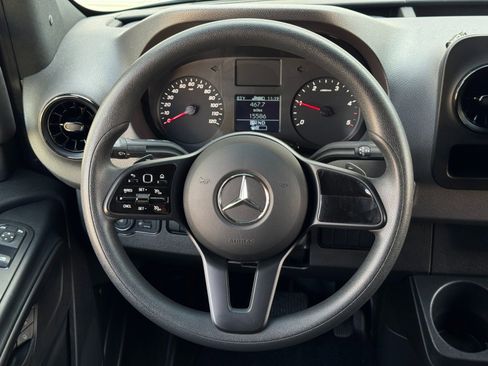 Used 2023 Mercedes-Benz Sprinter 2500 image 17