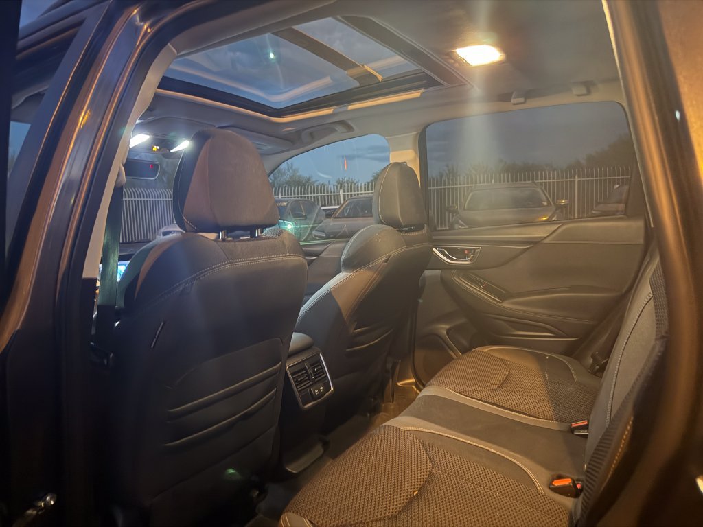 Used 2019 Subaru Forester Premium AWD/4WD image 6
