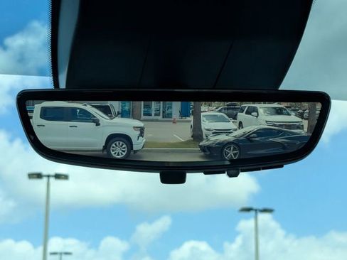 Used 2022 Chevrolet Silverado 1500 ZR2 w/ Technology Package image 27