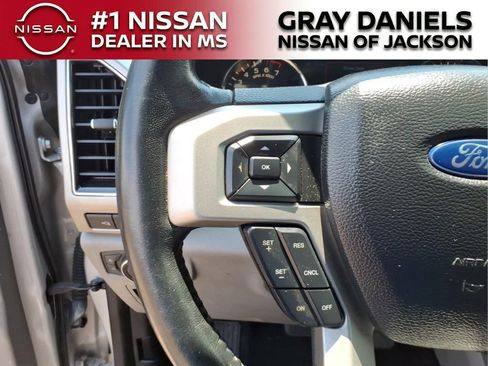 Used 2018 Ford F150 Lariat w/ Equipment Group 502A Luxury AWD/4WD image 13