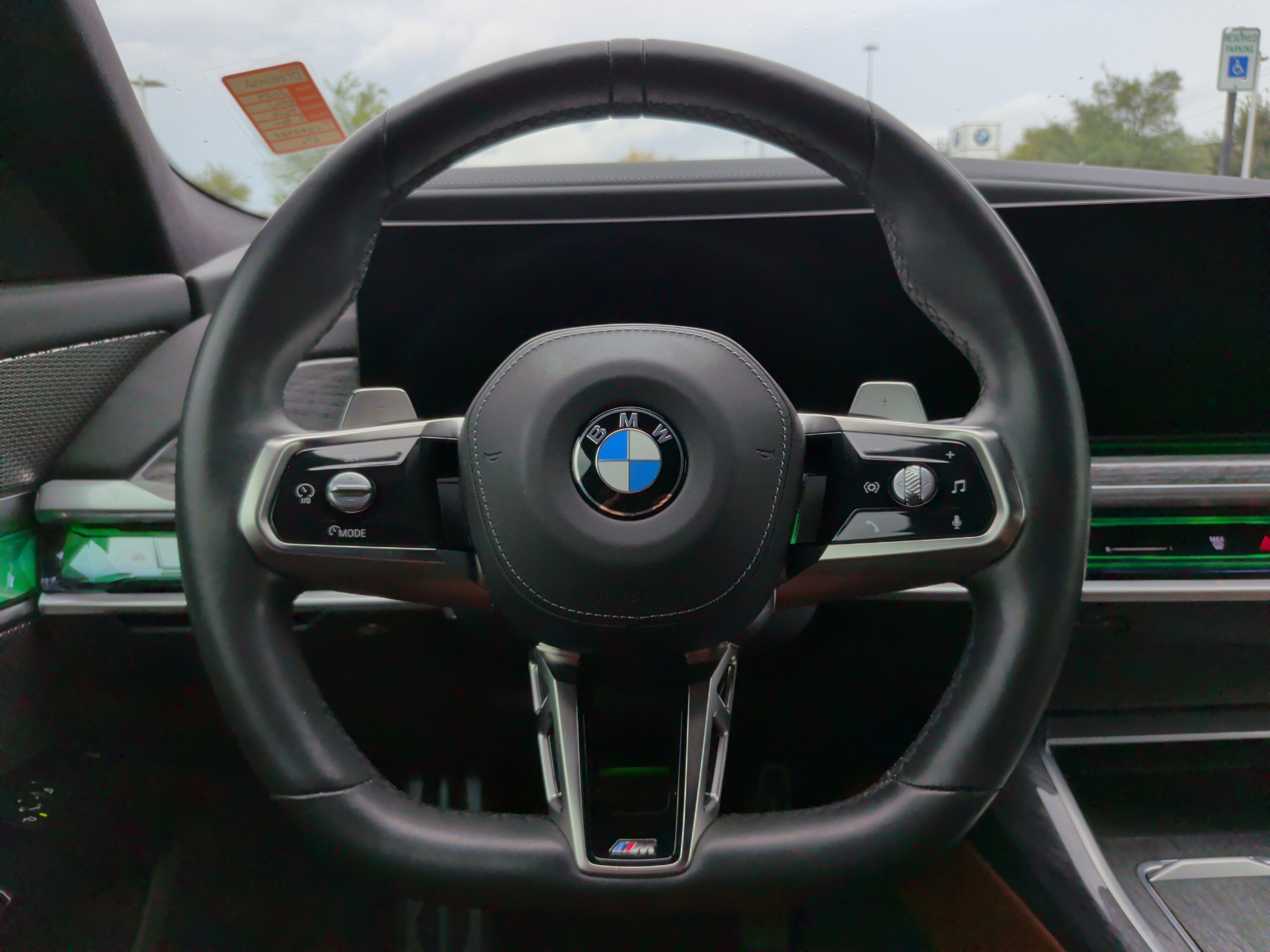 Certified 2024 BMW 760i xDrive w/ Executive Package AWD/4WD image 22