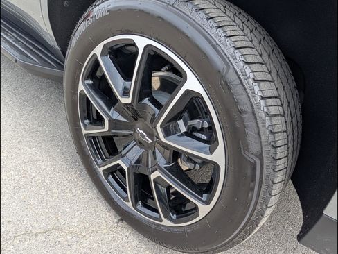 Used 2025 Chevrolet Tahoe RST w/ Comfort Package image 21