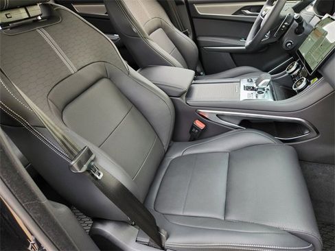 Used 2026 Jaguar F-PACE R-Dynamic S image 11