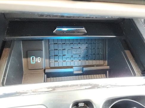 Used 2022 Ford Expedition Max XLT image 30