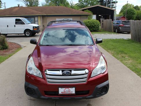 Used 2014 Subaru Outback 2.5i AWD/4WD image 4