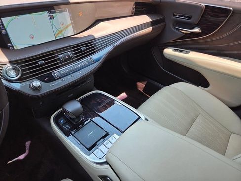 Used 2018 Lexus LS 500 AWD w/ Luxury Package image 42