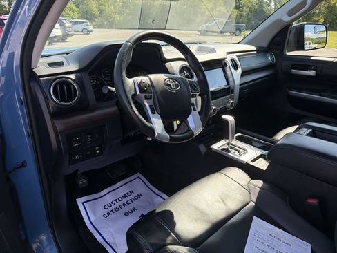 Used 2018 Toyota Tundra Limited w/ Limited Premium Package AWD/4WD image 10