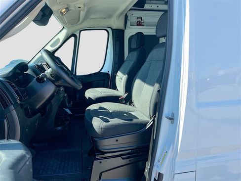 Used 2023 RAM ProMaster 2500 w/ Driver Convenience Group image 19